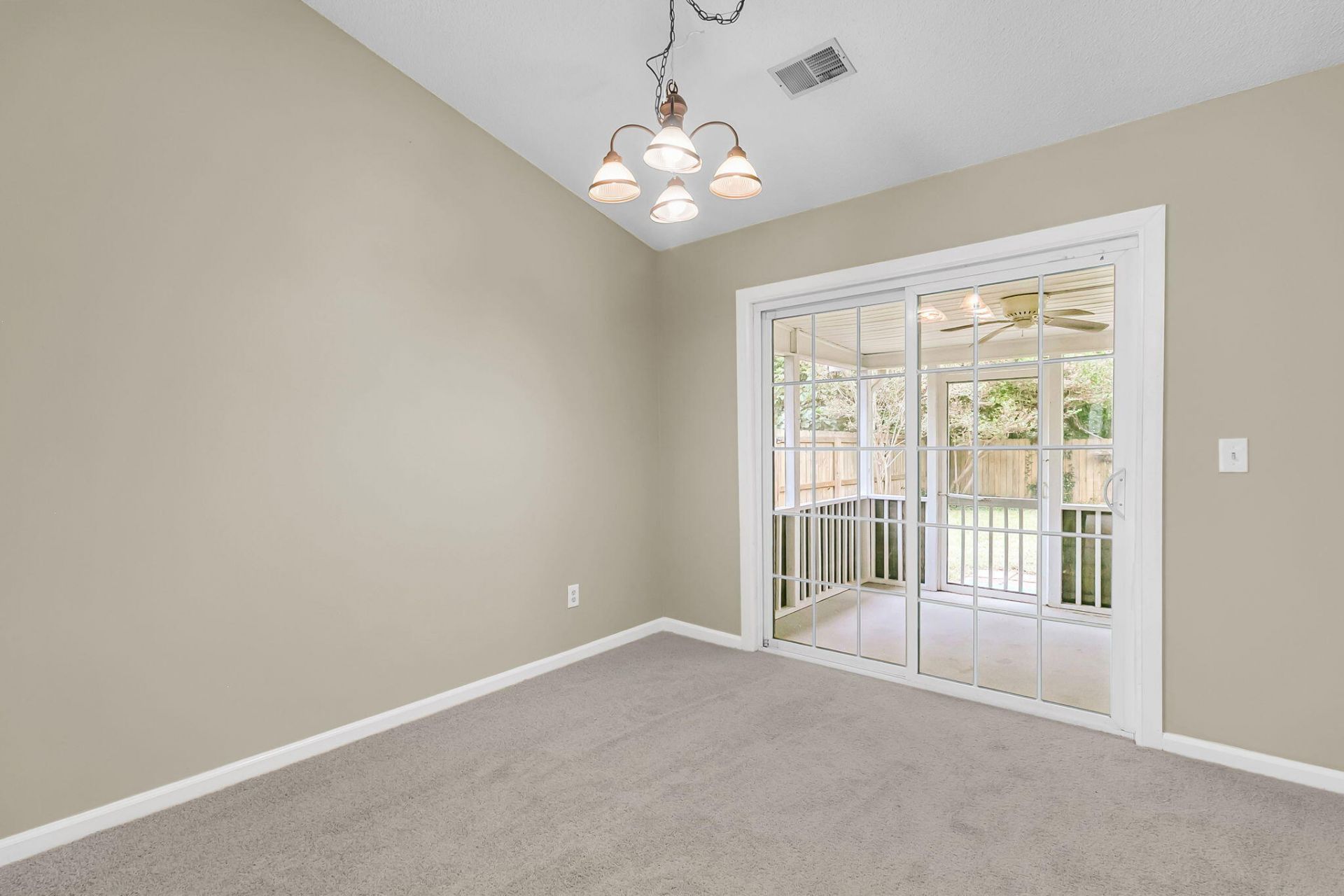 4034 Indigo Ridge Drive Photo 8