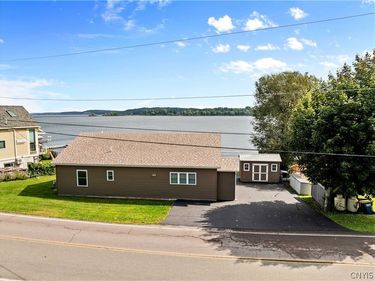 14900 W Bay Road, Sterling, NY 13156