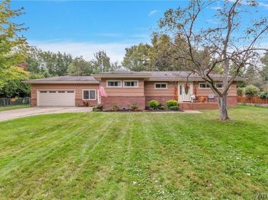 8949 The Fairways , Clarence, NY 14031