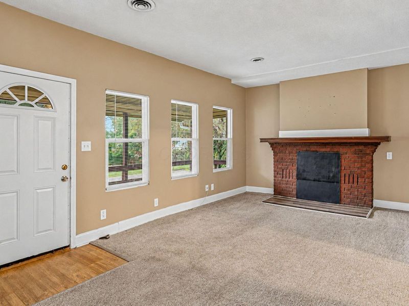2117 Denune Avenue , Columbus, OH 43211 Photo 5
