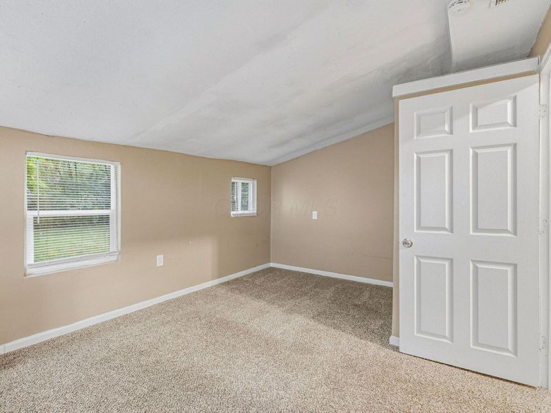 2117 Denune Avenue , Columbus, OH 43211 Photo 9