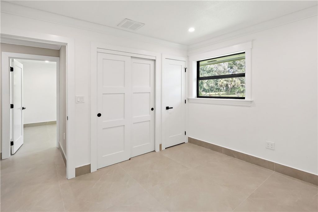 471 28th Court, Vero Beach, FL 32968 Photo