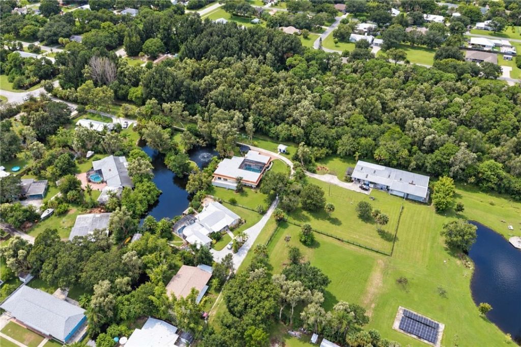 471 28th Court, Vero Beach, FL 32968 Photo