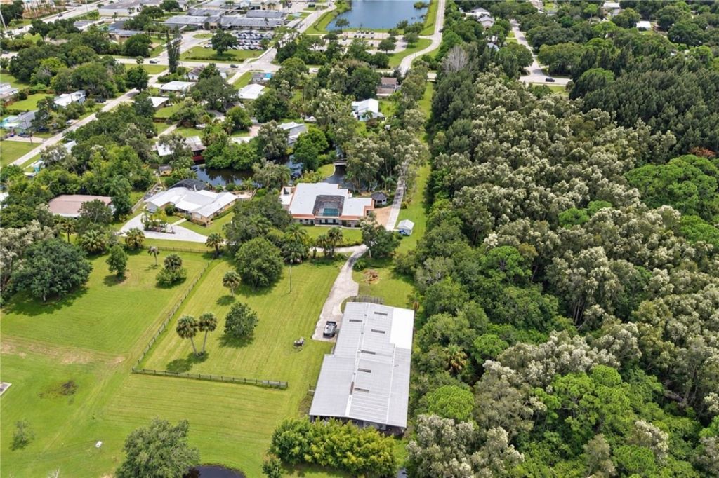 471 28th Court, Vero Beach, FL 32968 Photo