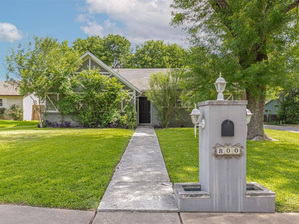 800 Easy Day CV, Austin, TX 78745