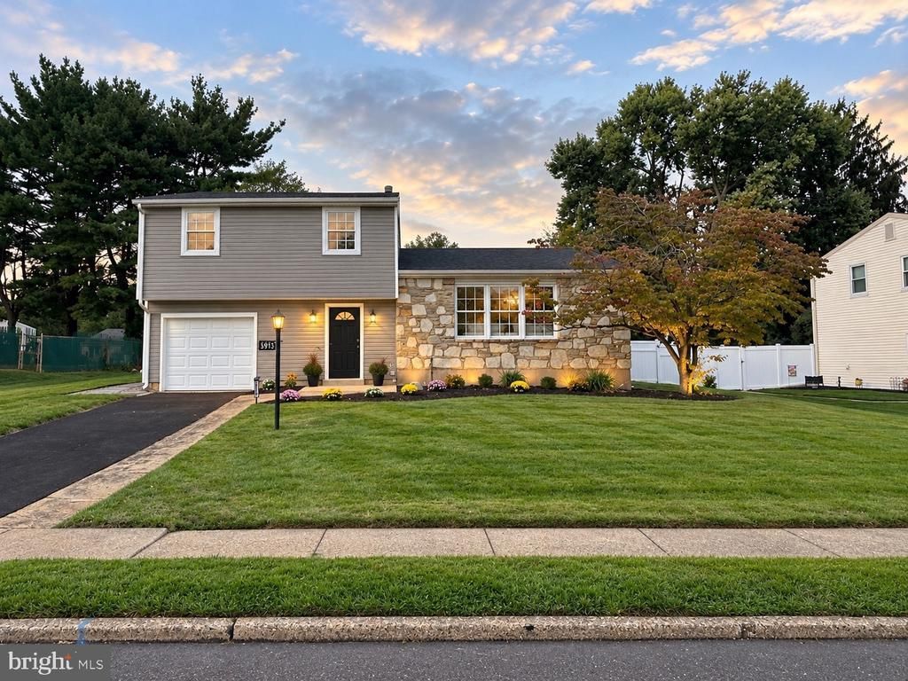 5913 HUDSON ROAD , BENSALEM, PA 19020