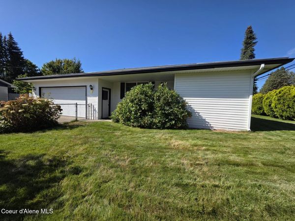 2341 N HONEYSUCKLE DR, Coeur d'Alene, ID 83814