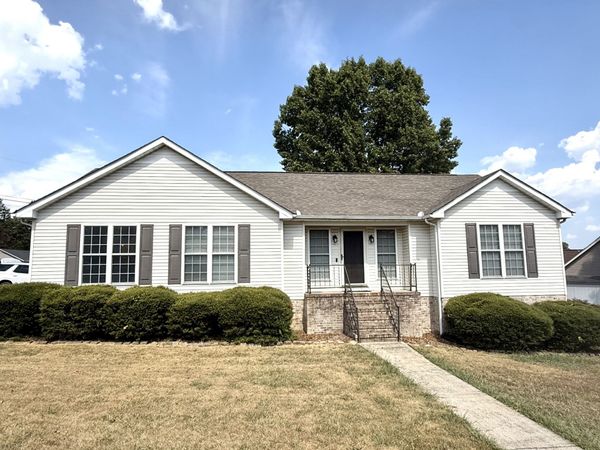 114 Sanders St , Shelbyville, TN 37160