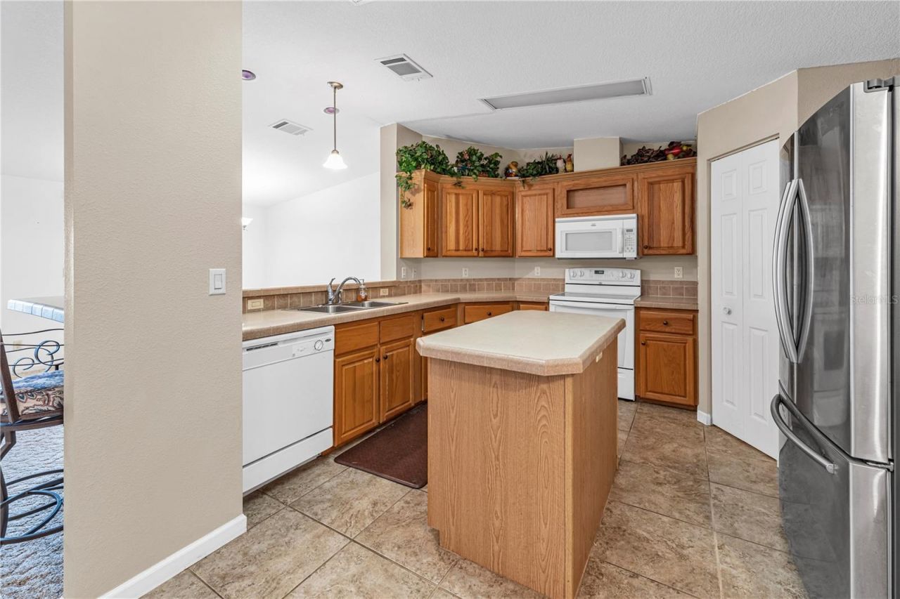 56310 Redbud Road , Astor, FL 32102 Photo