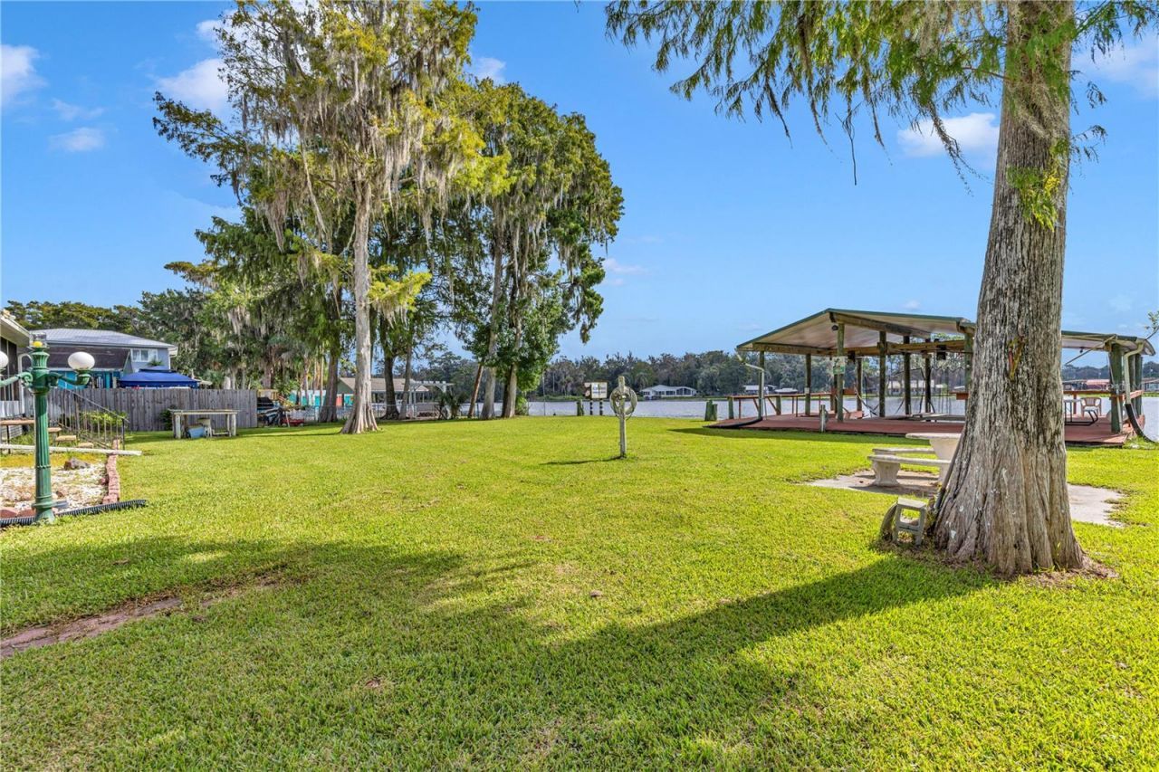 56310 Redbud Road , Astor, FL 32102 Photo