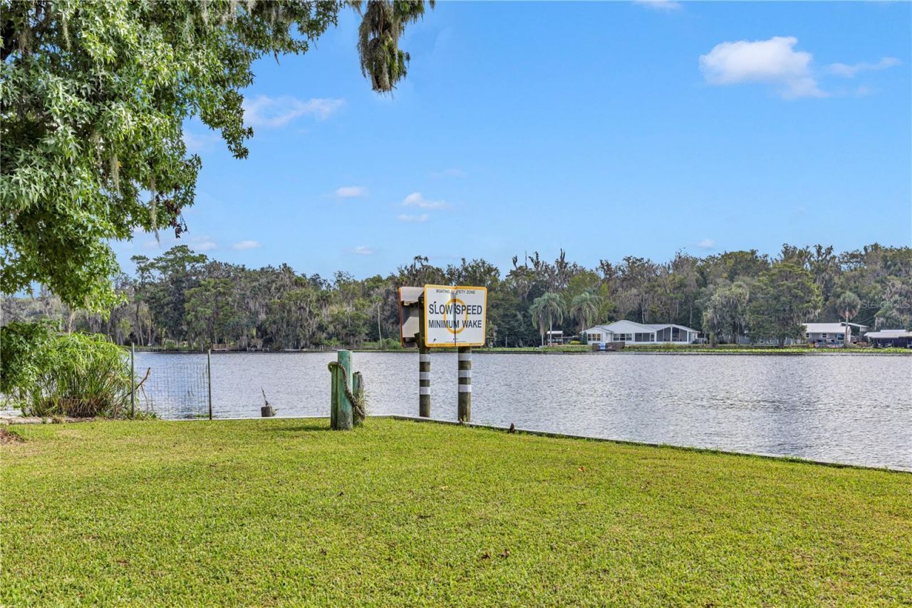 56310 Redbud Road , Astor, FL 32102 Photo