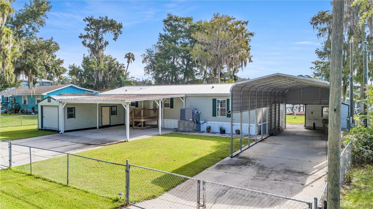 56310 Redbud Road , Astor, FL 32102 Photo