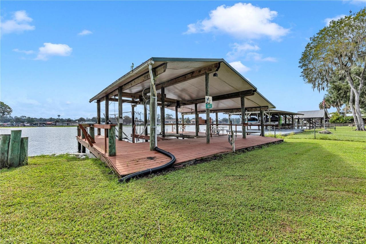 56310 Redbud Road , Astor, FL 32102 Photo