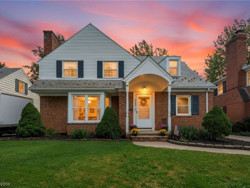 3683 Stoer Road, Shaker Heights, OH 44122 Photo 2