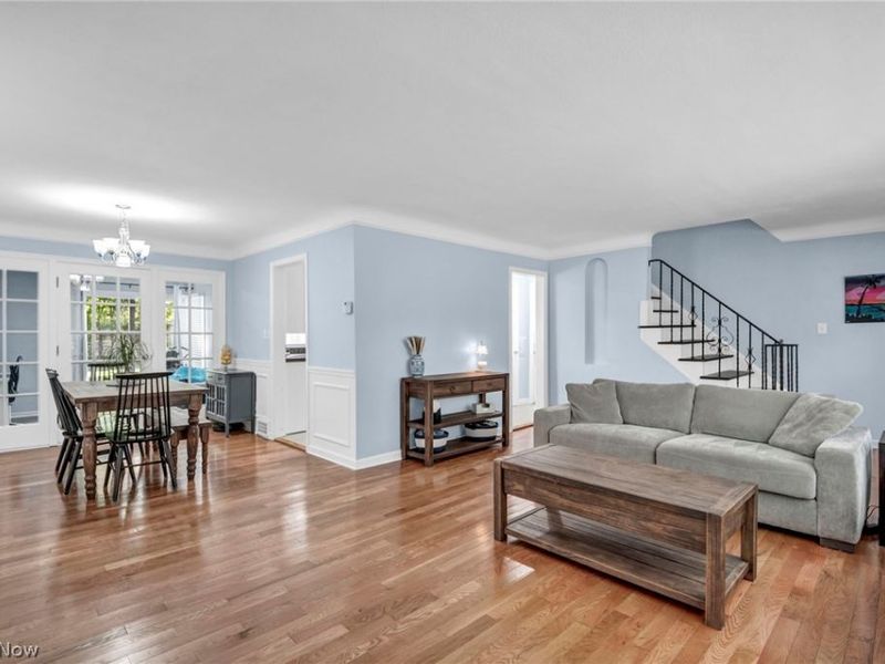 3683 Stoer Road, Shaker Heights, OH 44122 Photo 3