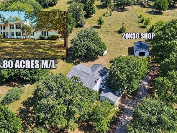 469331 1105 Road, Muldrow, OK 74948