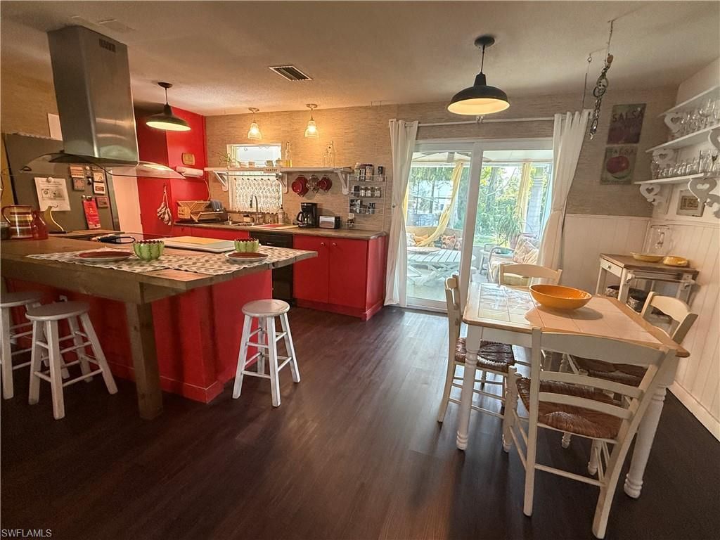 10899 Russell Rd , Bokeelia, FL 33922 Photo