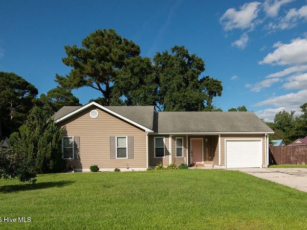 2624 Brookfield Drive, Midway Park, NC 28544