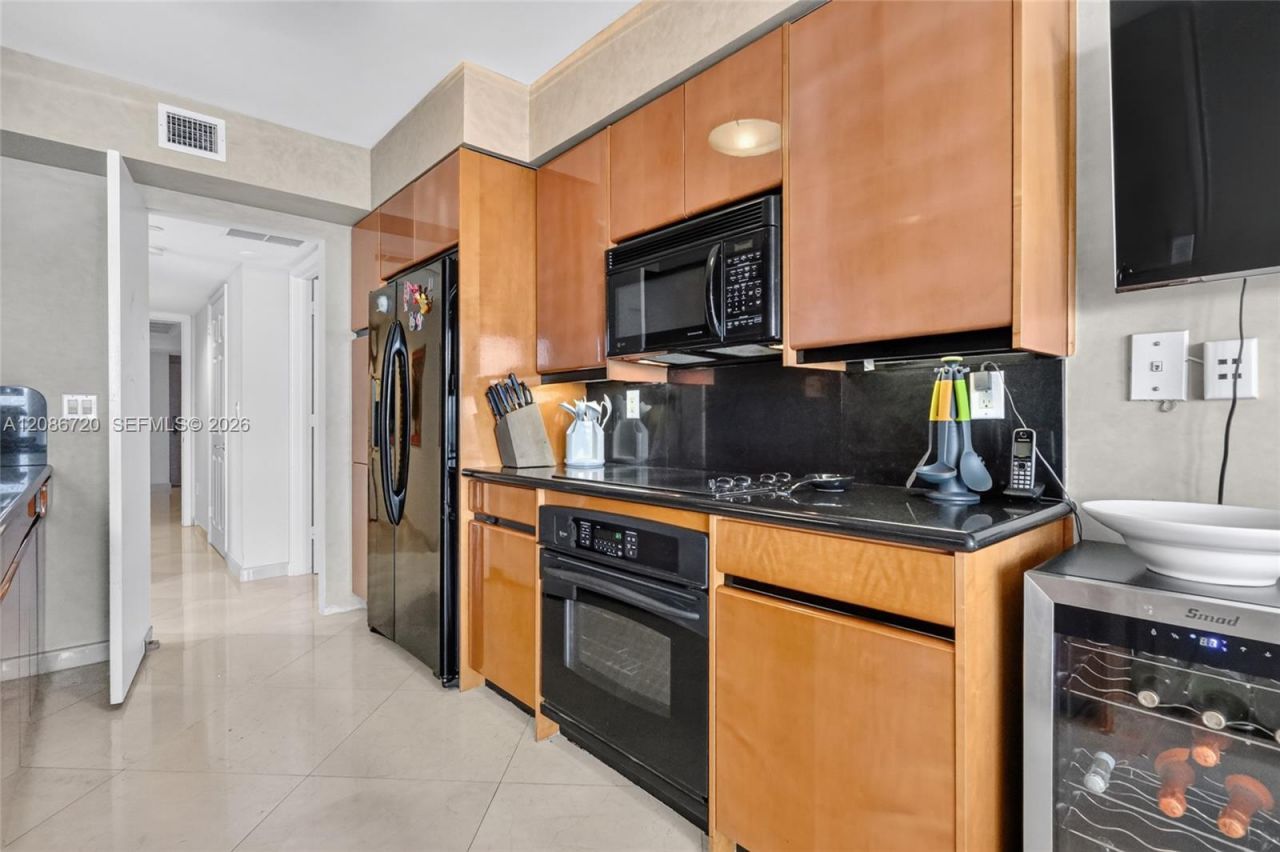 18671 Collins Ave , Unit 2501, Sunny Isles Beach, FL 33160 Photo