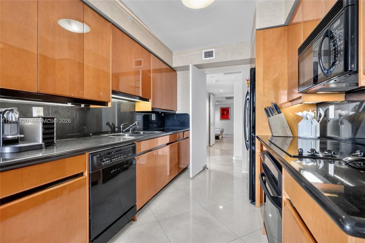 18671 Collins Ave , Unit 2501, Sunny Isles Beach, FL 33160 Photo