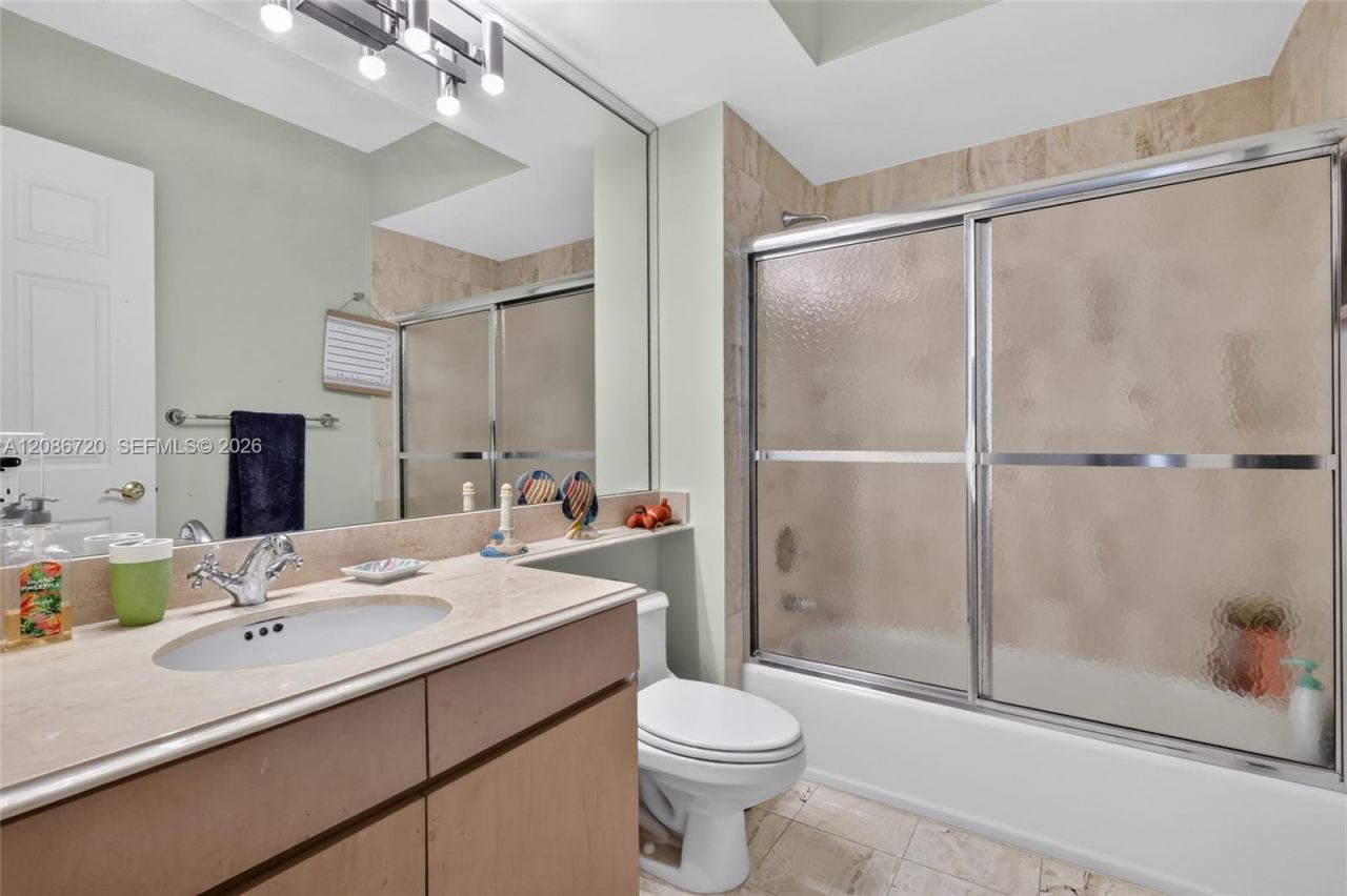 18671 Collins Ave , Unit 2501, Sunny Isles Beach, FL 33160 Photo