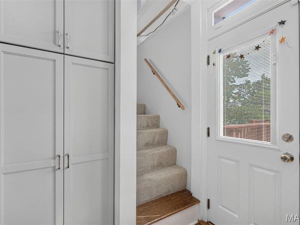 5460 Rhodes Avenue, St Louis, MO 63109