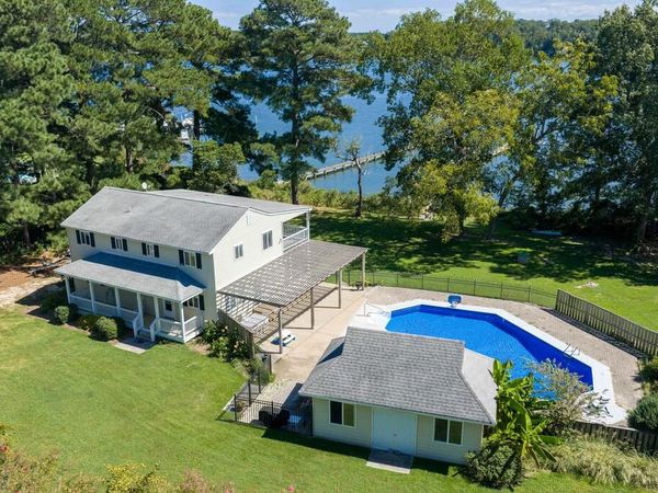 196 Churchill Road, HARTFIELD, VA 23071
