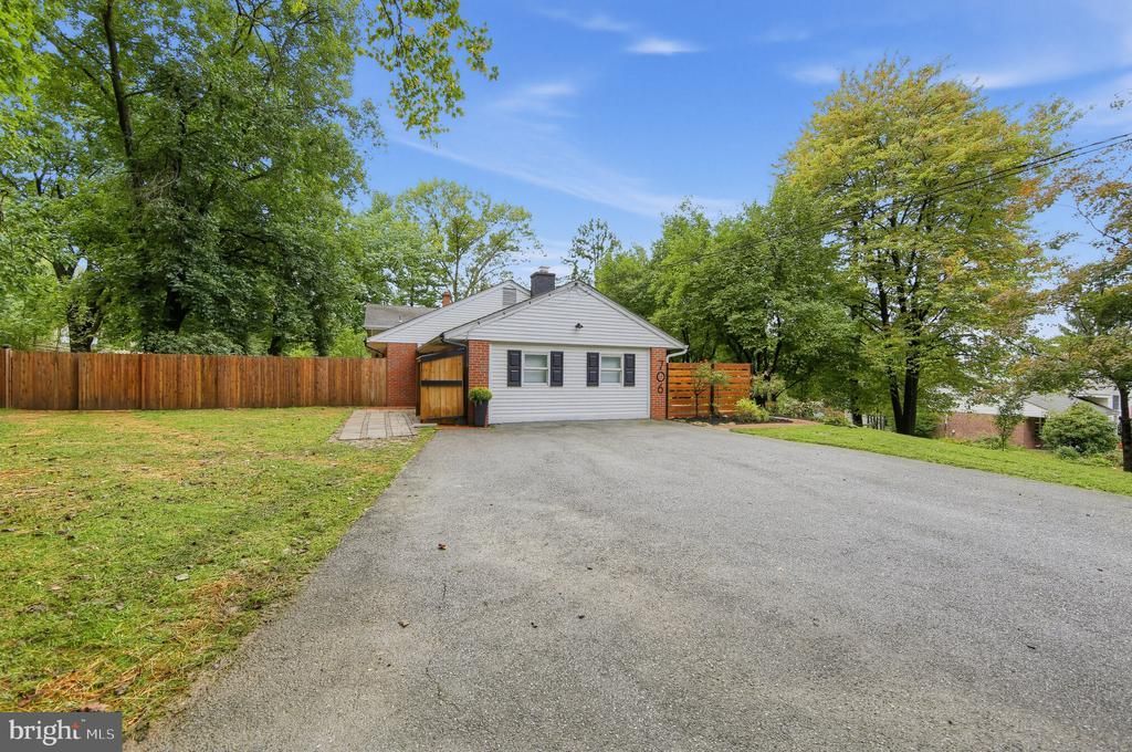 706 TIMBER LAKE DRIVE, EXTON, PA 19341