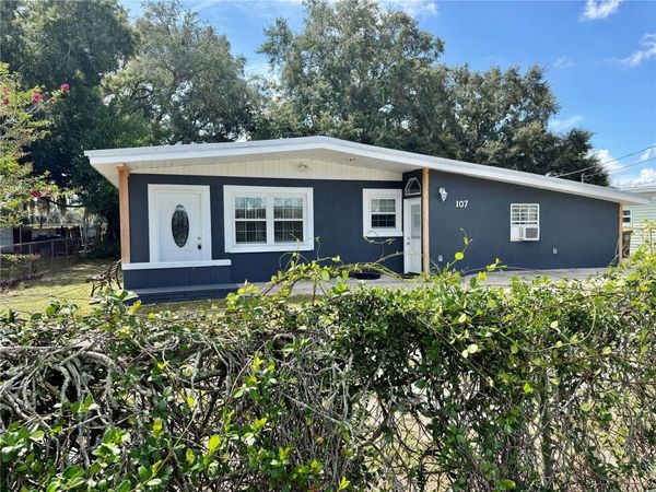 107 SHIRLEY COURT , EAGLE LAKE, FL 33839