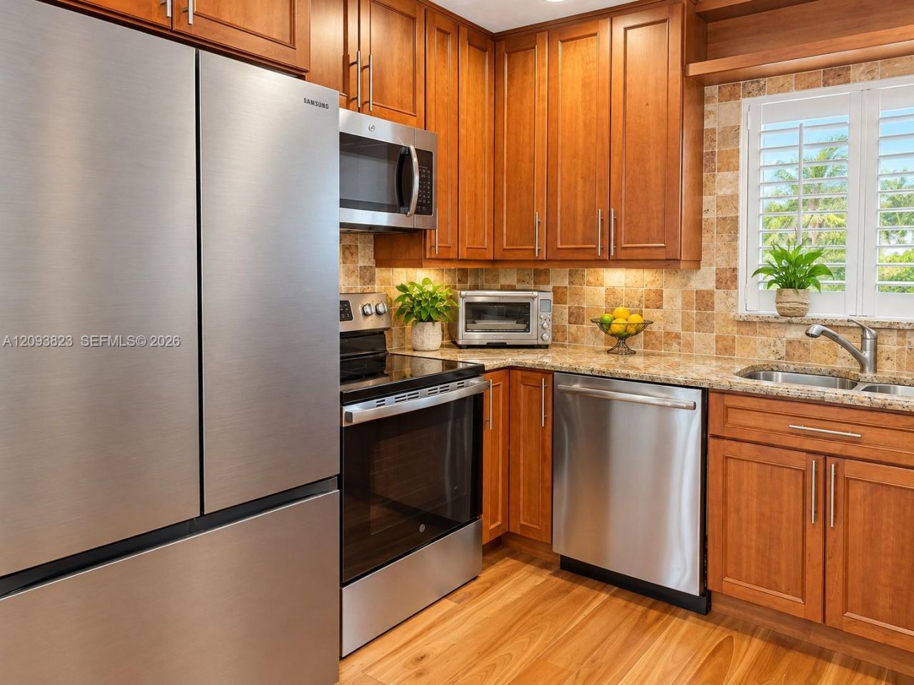 11 Garden St, Unit 101T, Tequesta, FL 33469 Photo