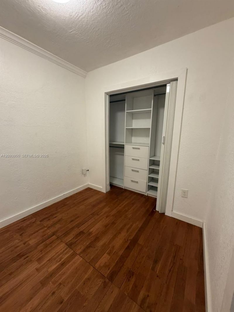 1330 W 54th St, Unit 310C, Hialeah, FL 33012 Photo