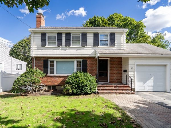 33 Stowecroft Rd, Arlington, MA 02474