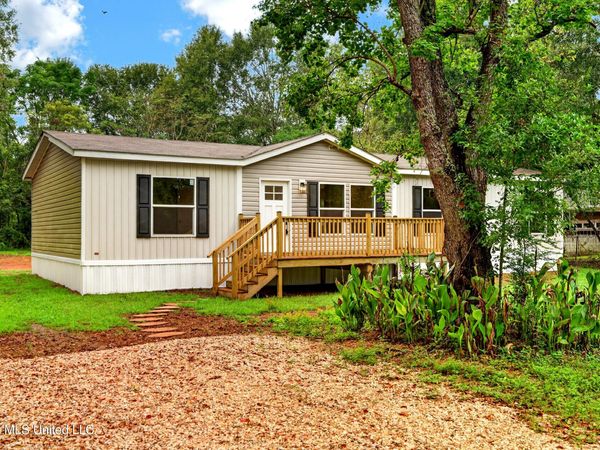 9 Reese Road, Carriere, MS 39426
