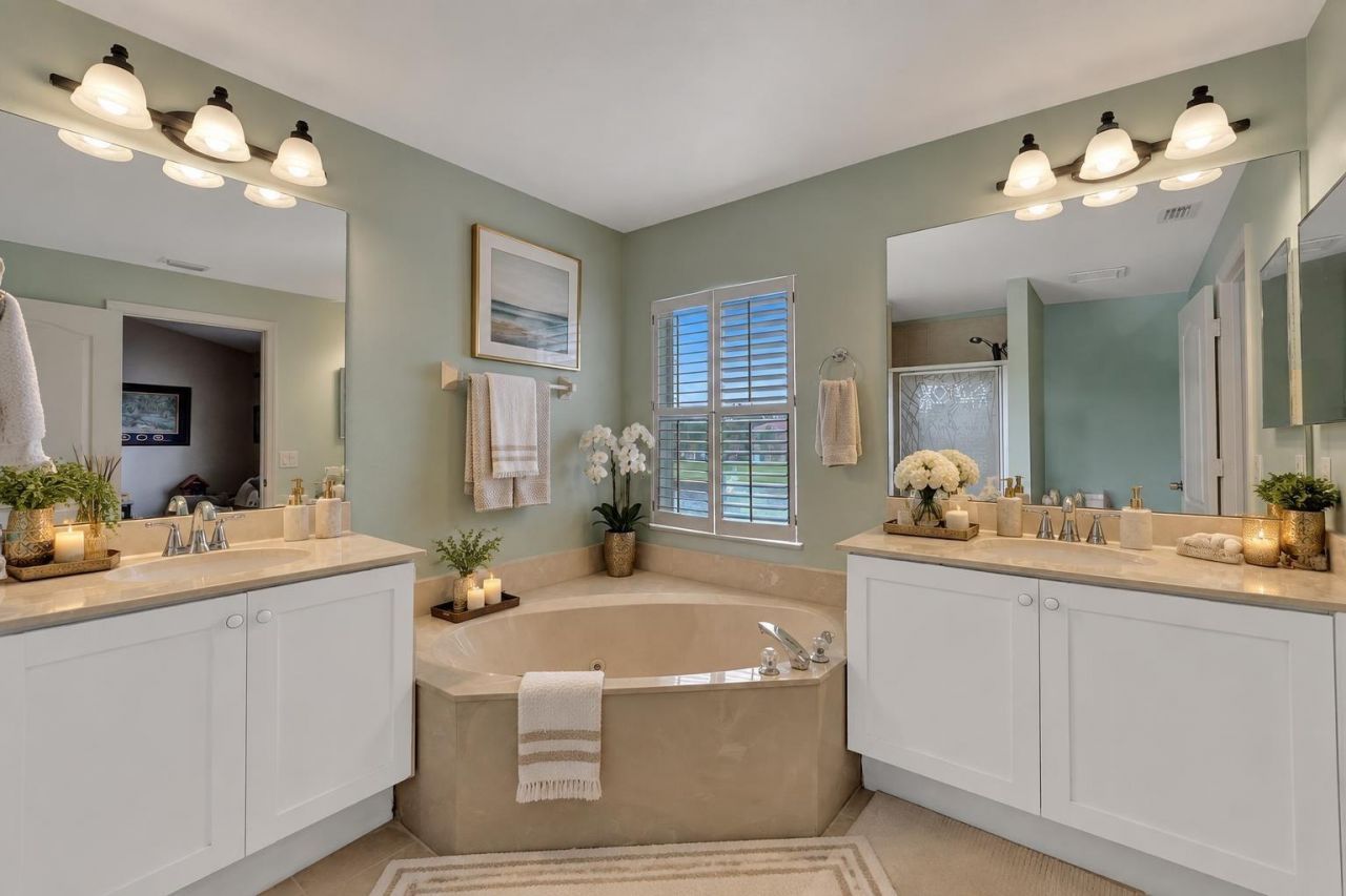 254 River Bluff Lane, Royal Palm Beach, FL 33411 Photo