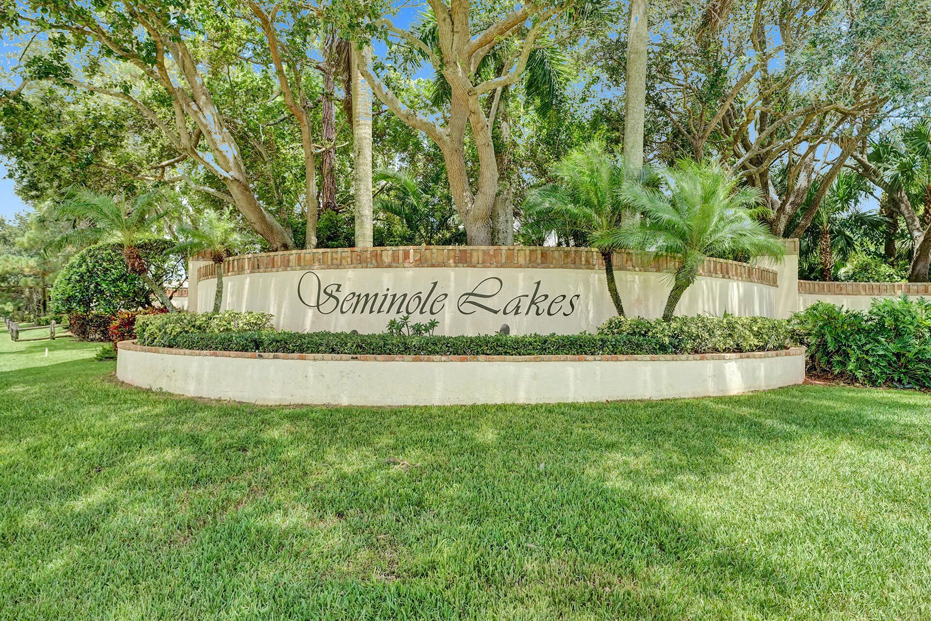 254 River Bluff Lane, Royal Palm Beach, FL 33411 Photo