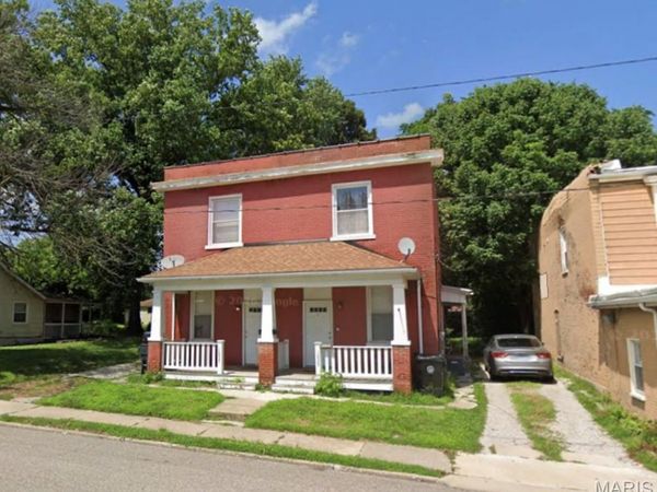 1825 W 15th Street , Belleville, IL 62220
