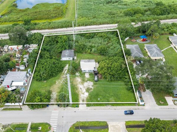 2305 MANGO AVENUE , SARASOTA, FL 34234