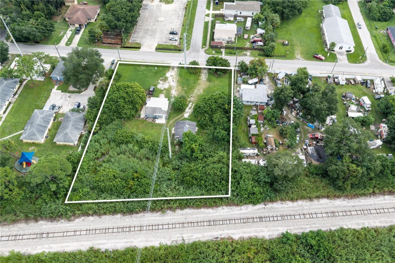 2305 Mango Avenue , Sarasota, FL 34234 Photo