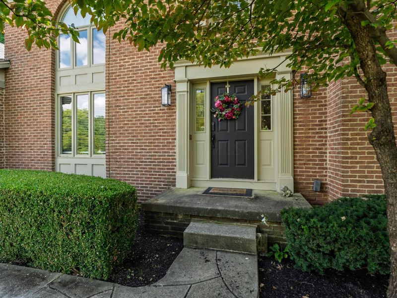 317 Wheaton Court, Columbus, OH 43235 Photo 5