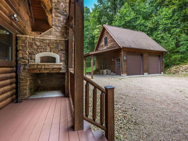 20572 Buena Vista Road , Rockbridge, OH 43149 Photo 13