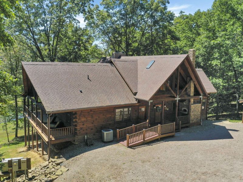 20572 Buena Vista Road , Rockbridge, OH 43149 Photo 3