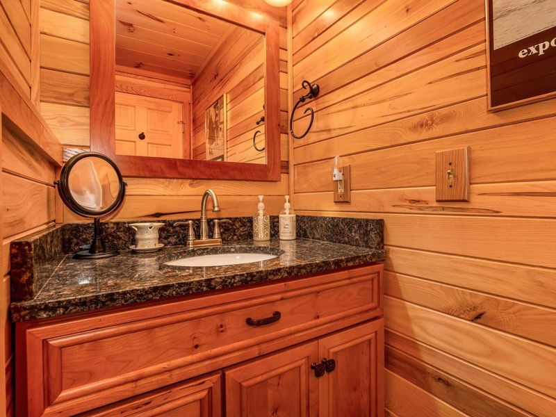 20572 Buena Vista Road , Rockbridge, OH 43149 Photo 46