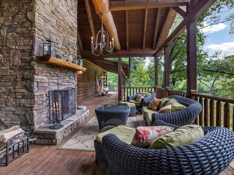 20572 Buena Vista Road , Rockbridge, OH 43149 Photo 8