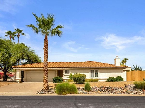 14203 N Hawthorn Court, Unit 2, Fountain Hills, AZ 85268