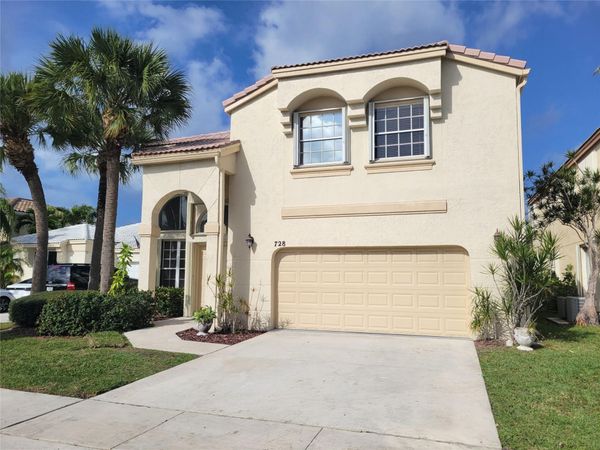 728 NW 156TH Avenue, Pembroke Pines, FL 33028