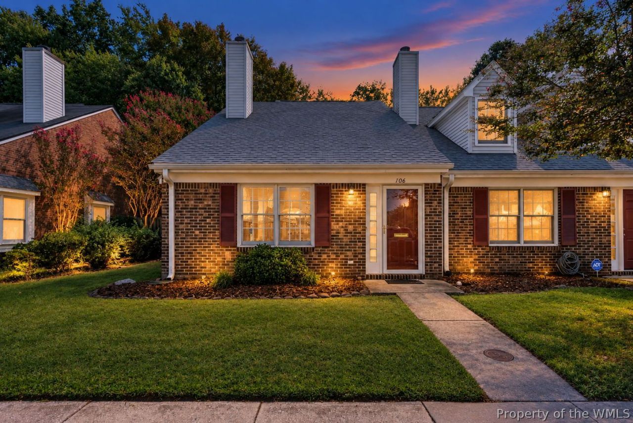 106 Englewood Drive, Yorktown, VA 23692 Main Photo