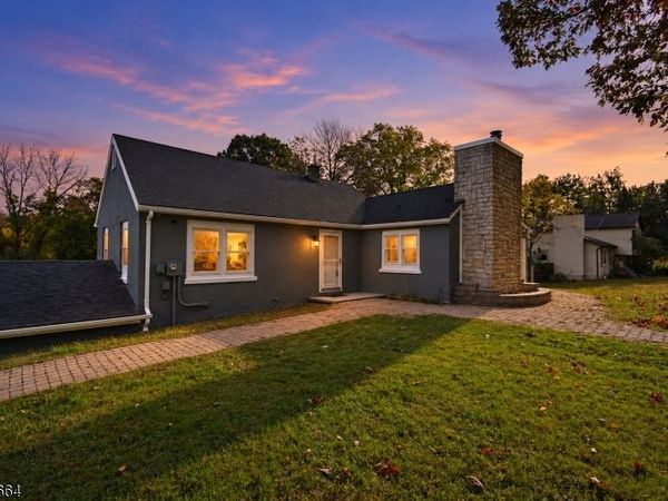 2 Melba Dr, Fredon, NJ 07860