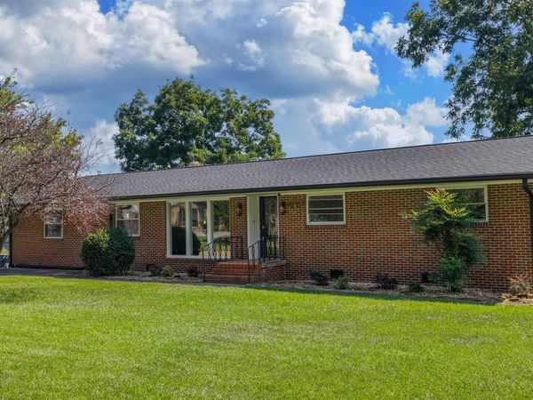 61 Rains Avenue, Rainsville, AL 35986