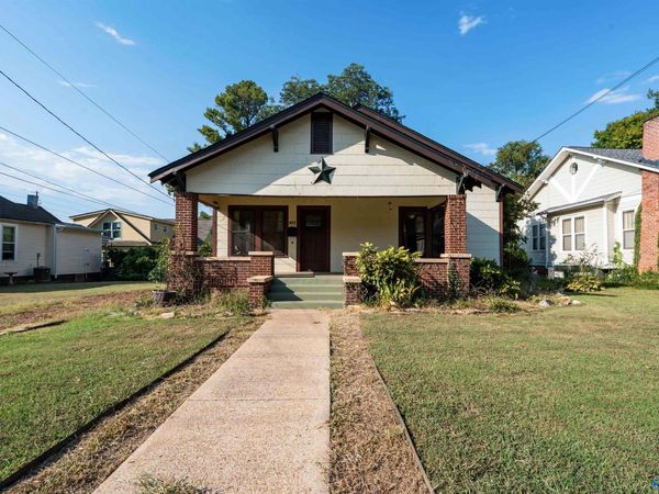 905 Clinton Avenue E, Huntsville, AL 35801