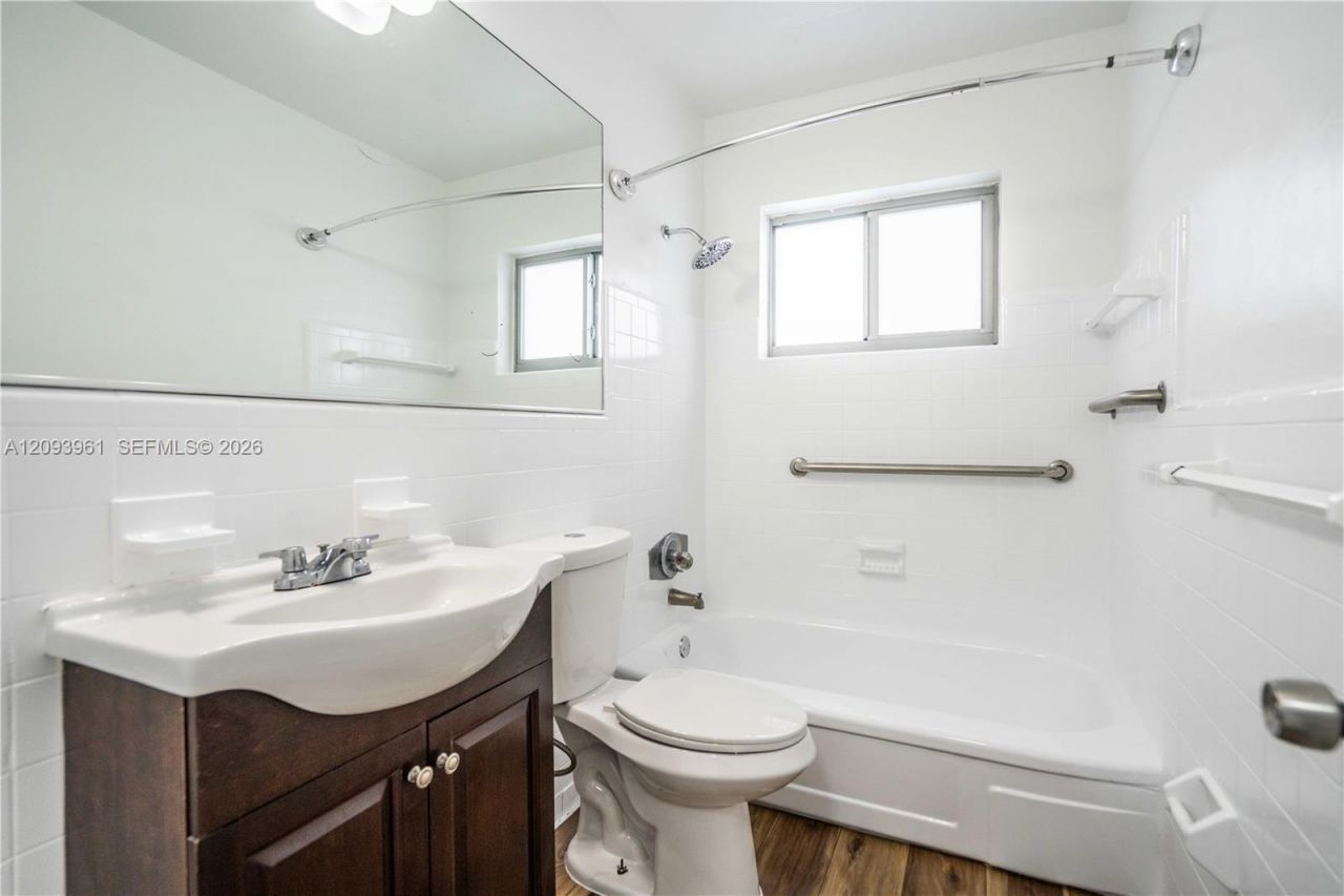 7315 Harding Ave, Unit 10, Miami Beach, FL 33141 Photo